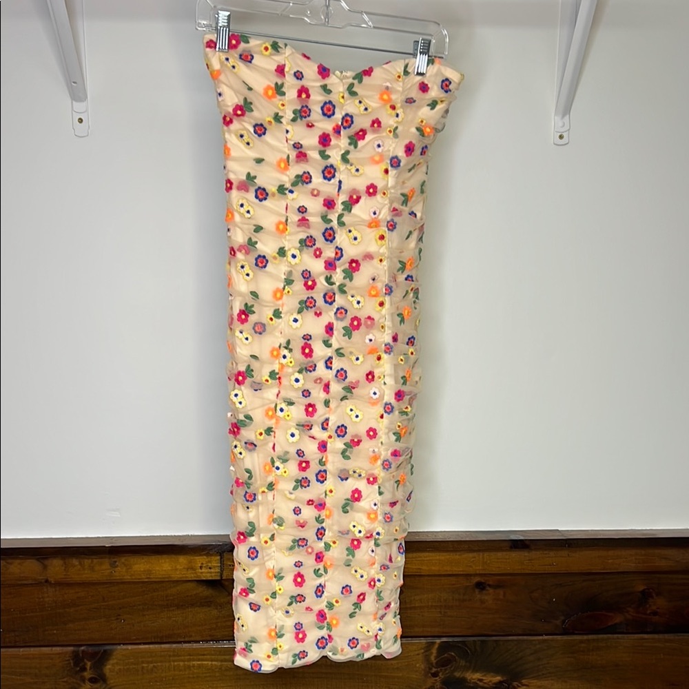 NWT Lovers‎ & Friends Floral Embroidered Strapless Dress Cream- S